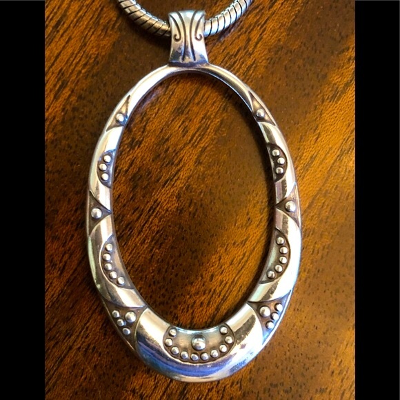 Retired  Brighton oval classic reversible pendant necklace - Picture 2 of 11